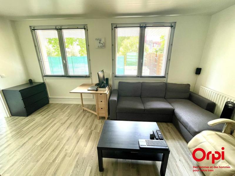 Studio - 37 m² - 1 pièce