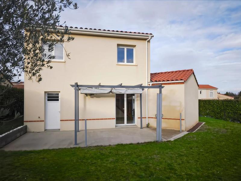Maison - 80 m² - 4 pièces