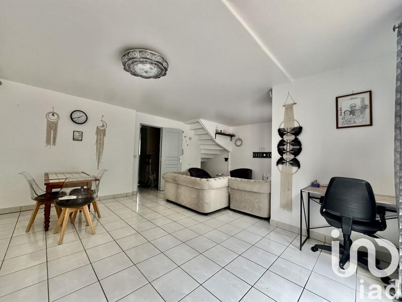 Maison - 90 m² - 5 pièces