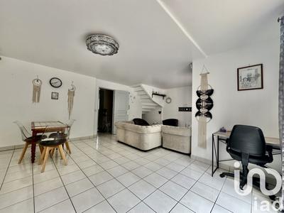 Maison - 90 m² - 5 pièces