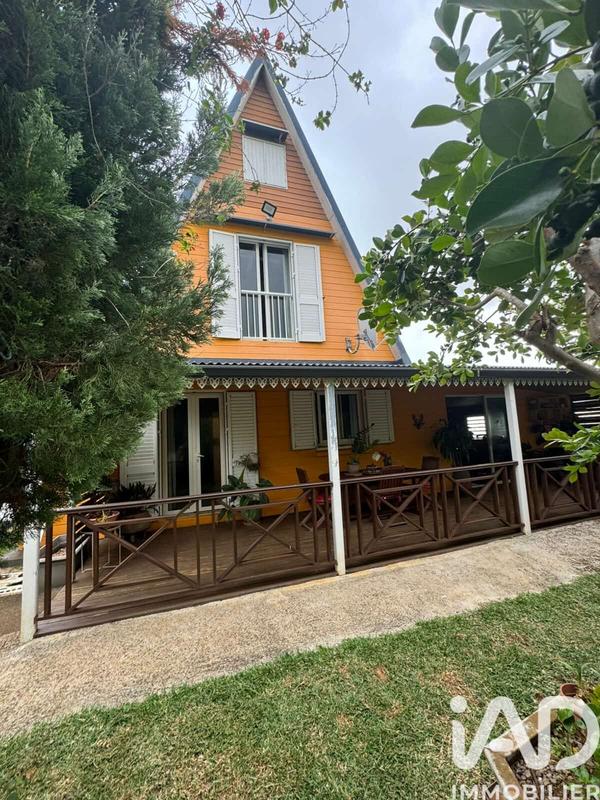 Maison - 251 m² - 7 pièces