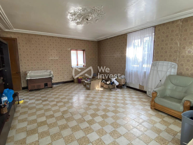 Maison - 167 m² - 8 pièces