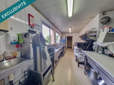Local commercial - 470 m² - 8 pièces