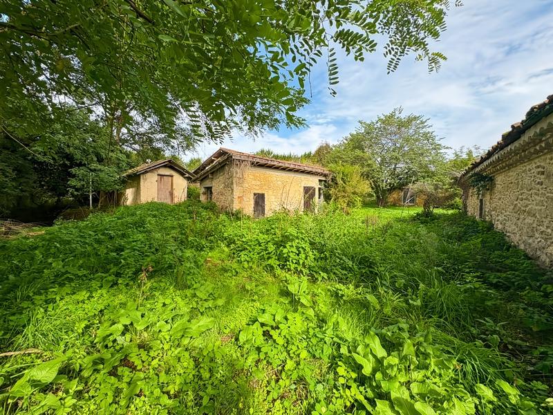 Maison - 360 m² - 7 pièces