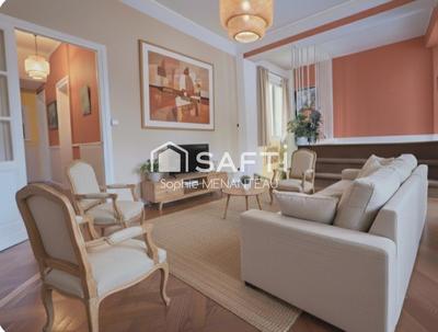 Appartement - 109 m² - 7 pièces