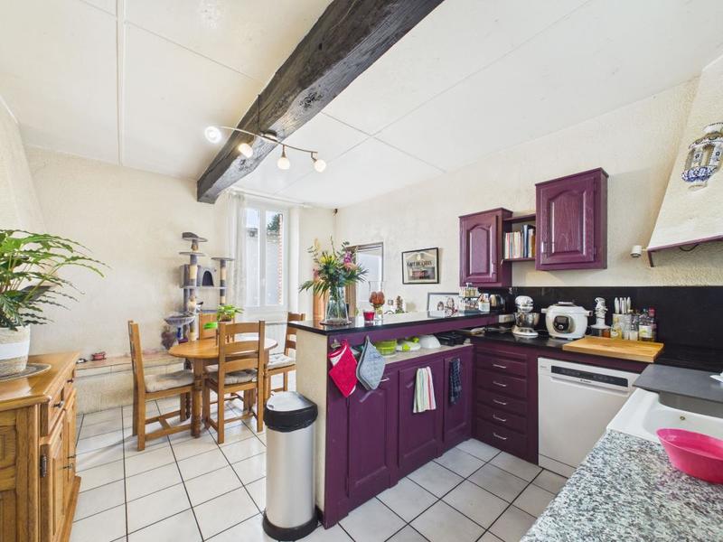 Maison - 208 m² - 7 pièces