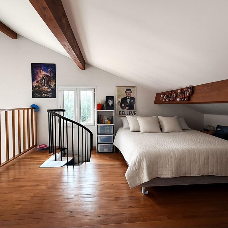 Villa - 121 m² - 6 pièces