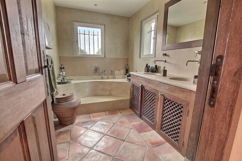 Bastide - 220 m² - 7 pièces