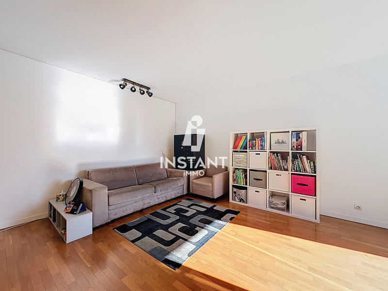 Appartement - 94 m² - 4 pièces