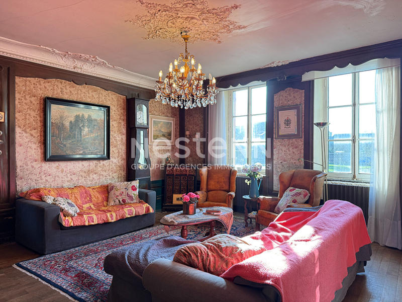 Maison - 259 m² - 10 pièces