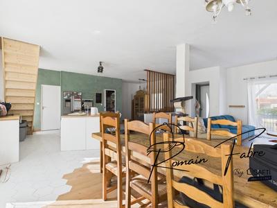 Maison - 180 m² - 6 pièces
