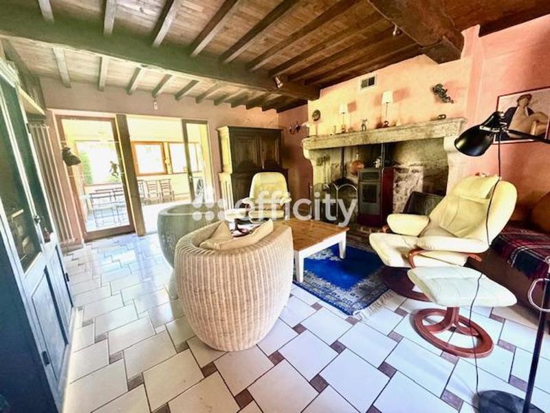 Maison - 220 m² - 10 pièces