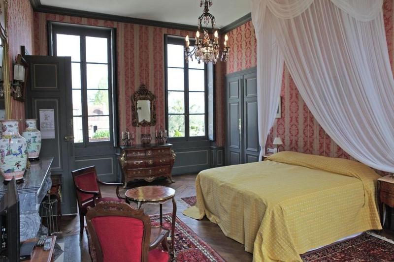 Manoir - 1 500 m² - 35 pièces