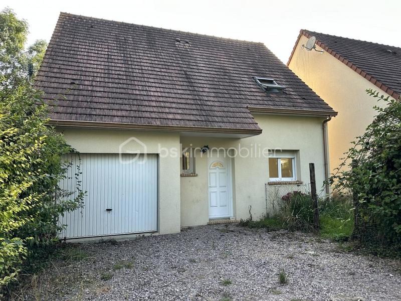 Maison traditionnelle - 92 m² - 5 pièces