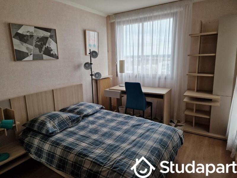 Chambre - 12 m² - 1 pièce