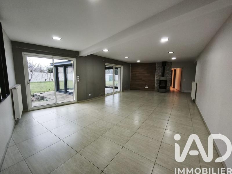 Maison - 223 m² - 7 pièces