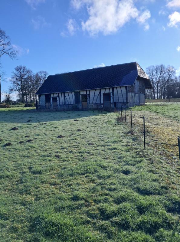 Terrain constructible - 7 150 m²