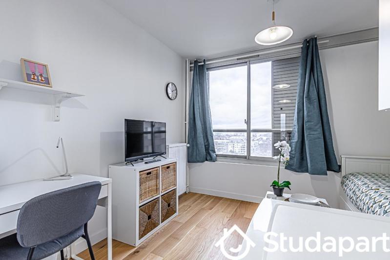 Chambre - 9 m² - 1 pièce