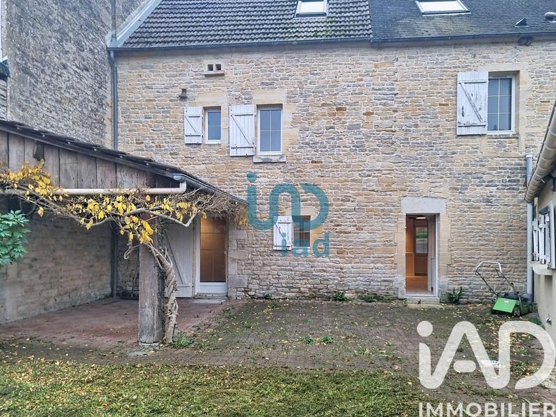 Maison de village - 197 m² - 9 pièces