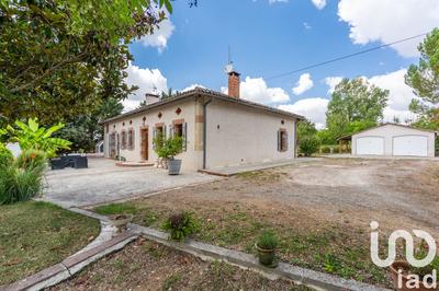 Maison - 215 m² - 6 pièces