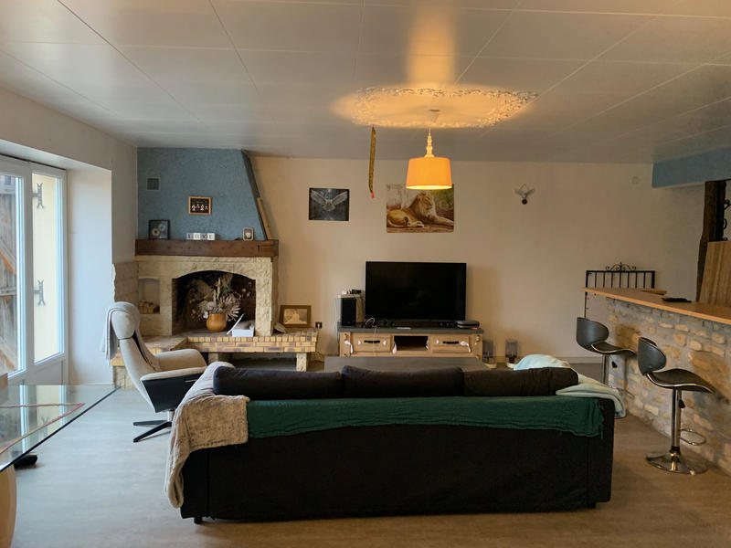 Maison - 221 m² - 7 pièces