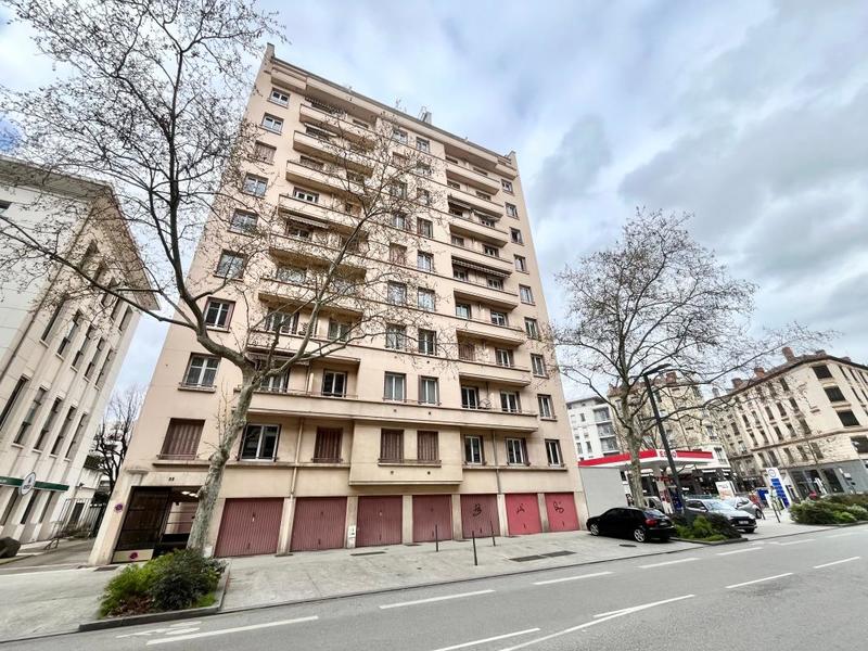 Appartement - 75 m² - 3 pièces