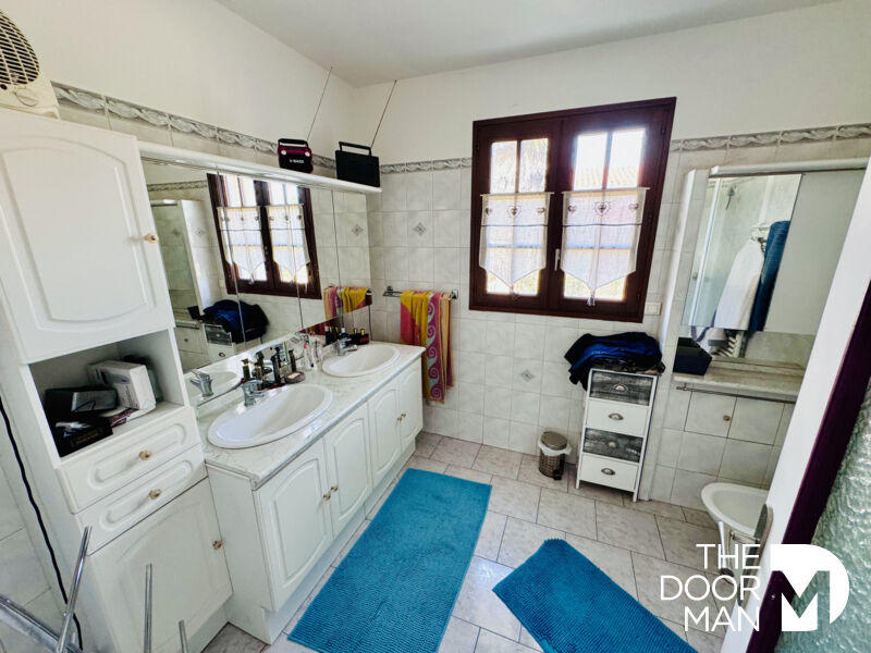 Maison - 180 m² - 6 pièces