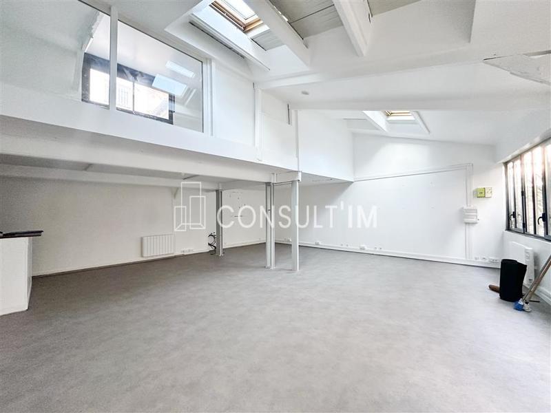 Bureau - 104 m² - 1 pièce