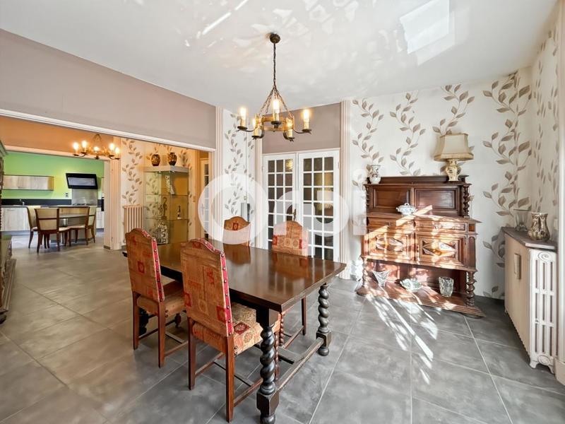 Maison de ville - 180 m² - 8 pièces