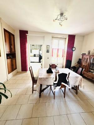 Maison de ville - 100 m² - 5 pièces