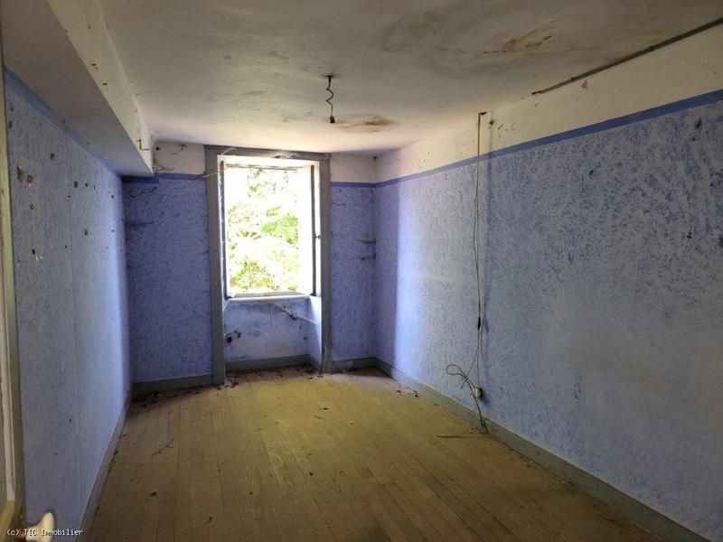 Maison - 235 m² - 9 pièces