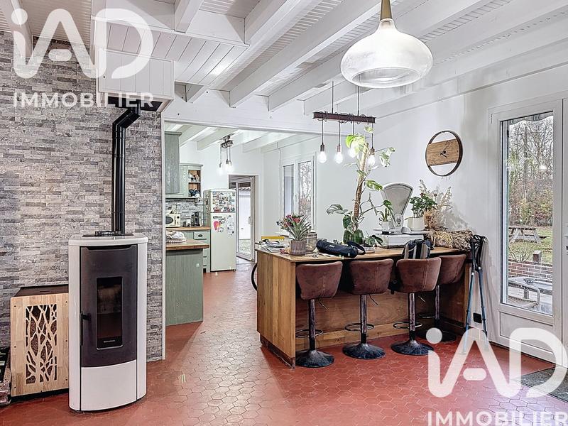 Maison - 90 m² - 5 pièces