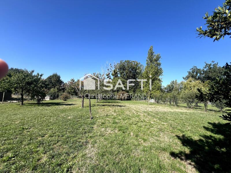 Maison - 90 m² - 6 pièces