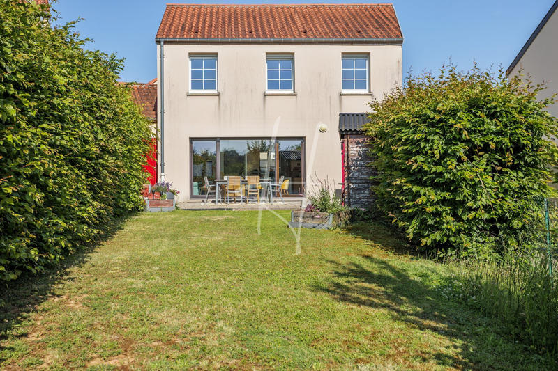 Maison - 96 m² - 5 pièces