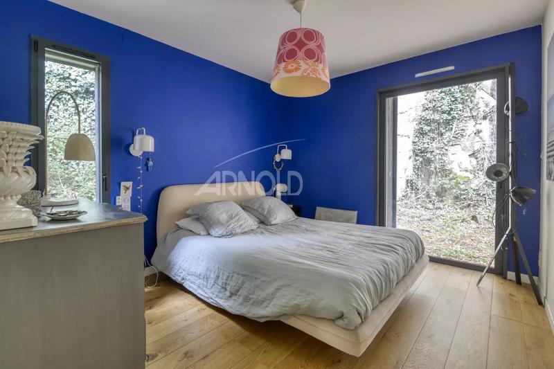 Maison - 180 m² - 8 pièces