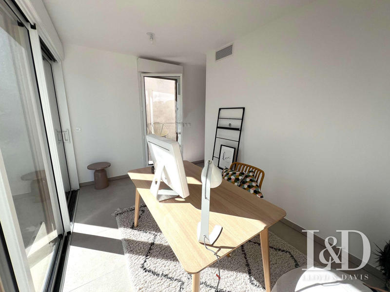 Appartement - 107 m² - 5 pièces