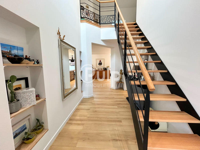 Maison - 174 m² - 7 pièces