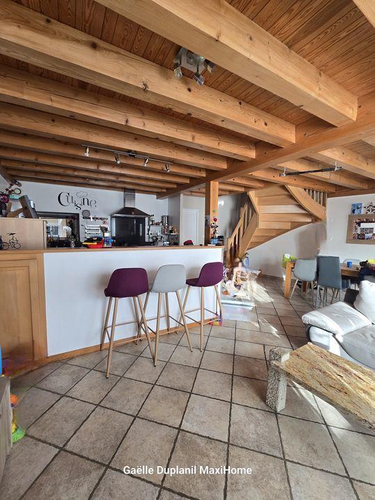 Maison - 143 m² - 5 pièces