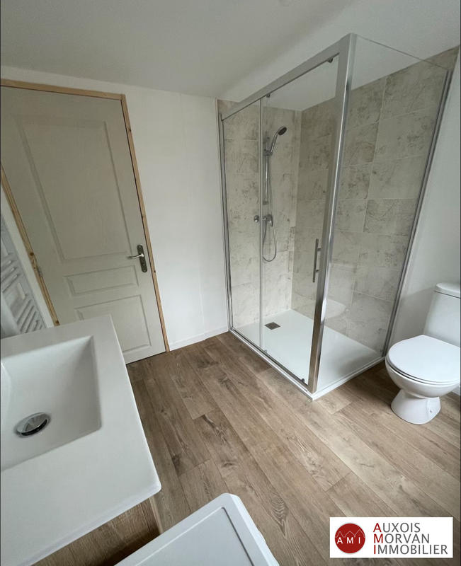 Maison - 100 m² - 10 pièces