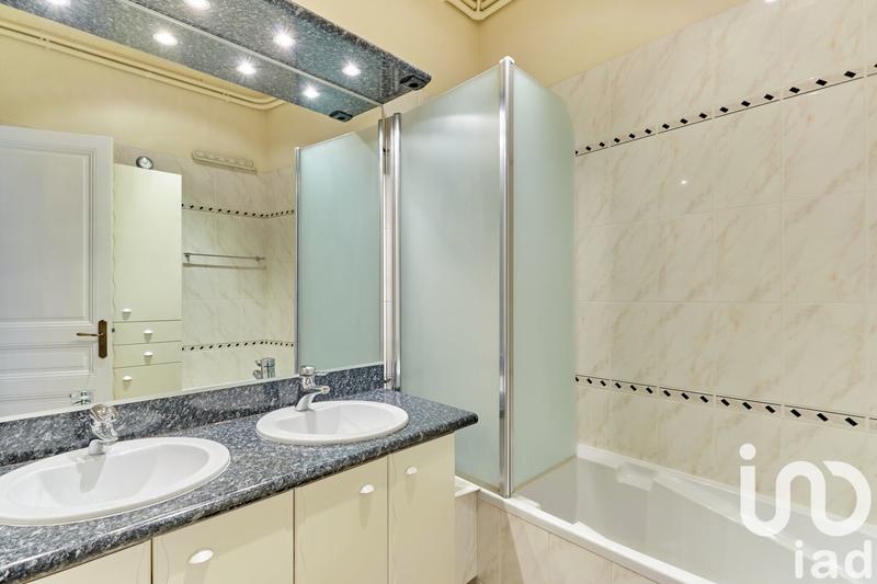 Appartement - 95 m² - 5 pièces