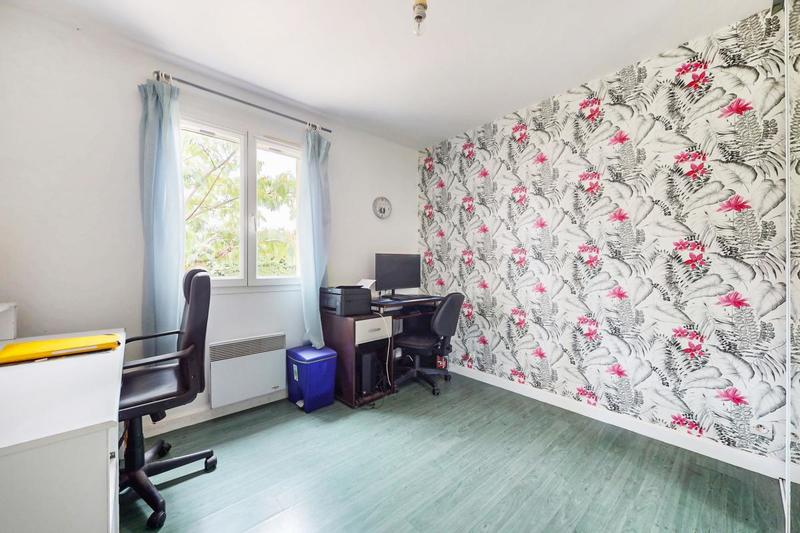 Maison - 93 m² - 5 pièces