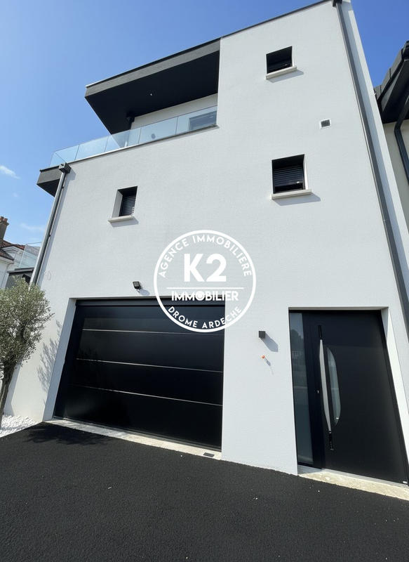 Villa - 168 m² - 5 pièces