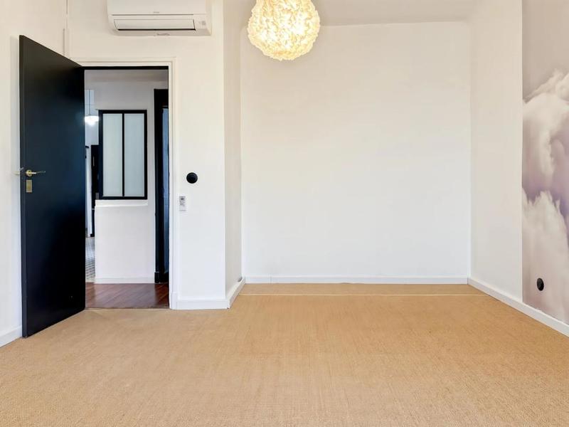 Appartement - 193 m² - 6 pièces