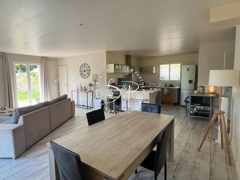 Maison - 82 m² - 4 pièces