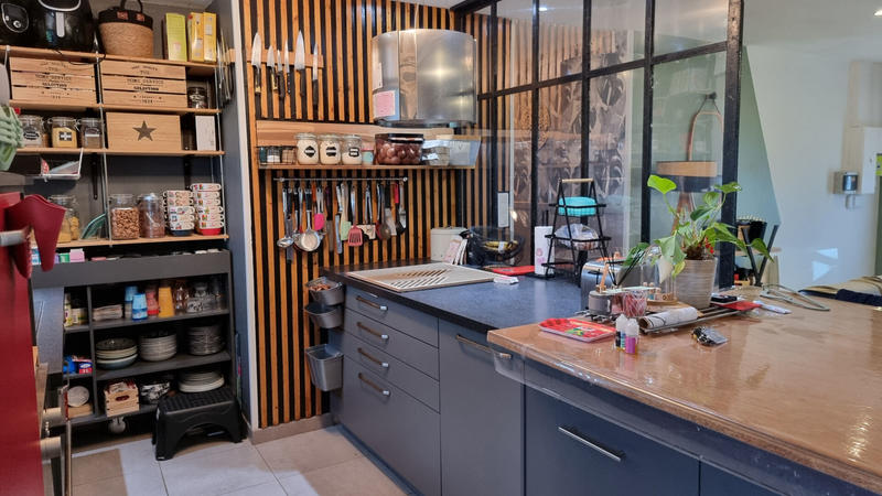 Maison - 90 m² - 5 pièces