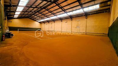 Parking / Garage - 620 m²