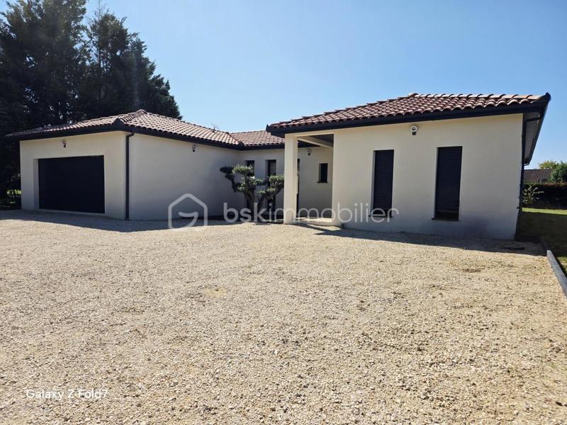 Maison - 161 m² - 5 pièces