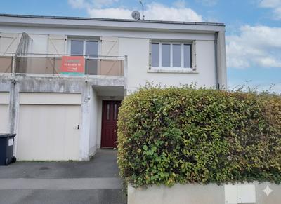 Pavillon - 90 m² - 5 pièces