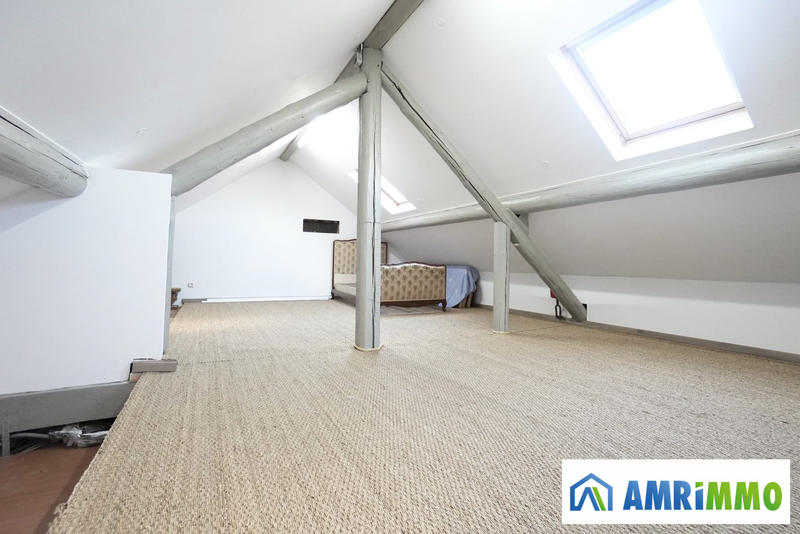 Maison - 156 m² - 8 pièces