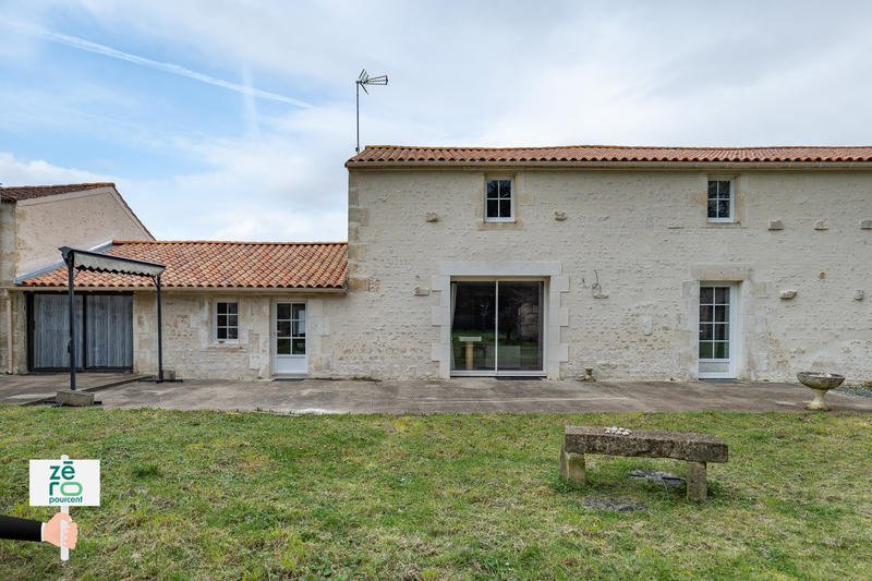 Maison - 218 m² - 6 pièces